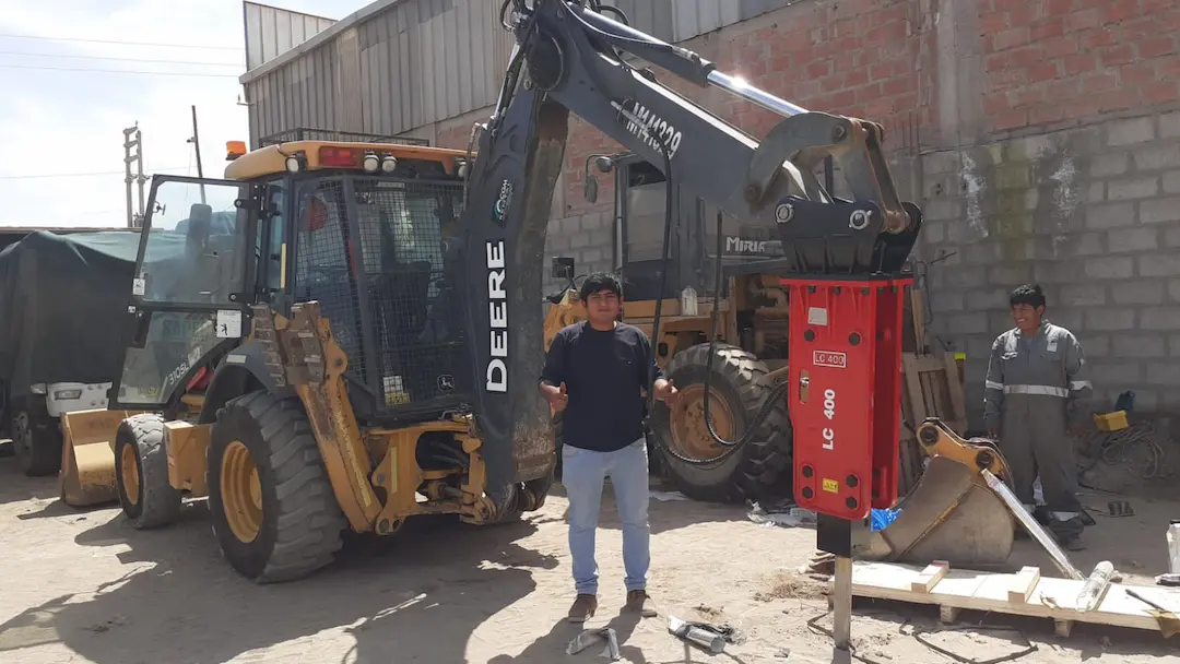 Aplicado en excavación, asfaltos, demolición y apertura de zanjas