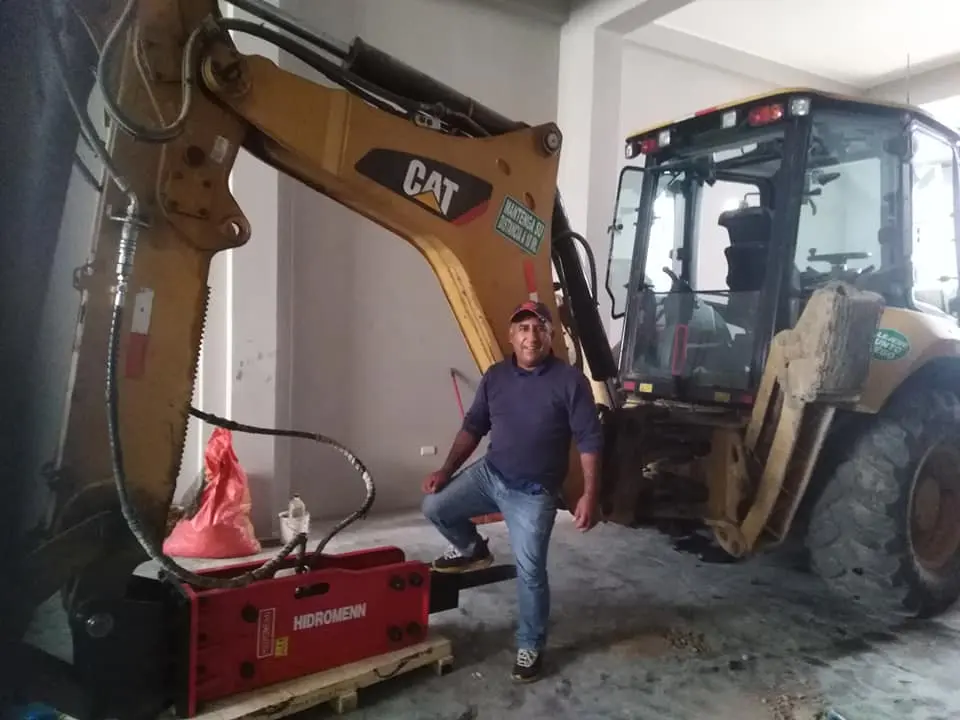 Aplicado en excavación, asfaltos, demolición y apertura de zanjas