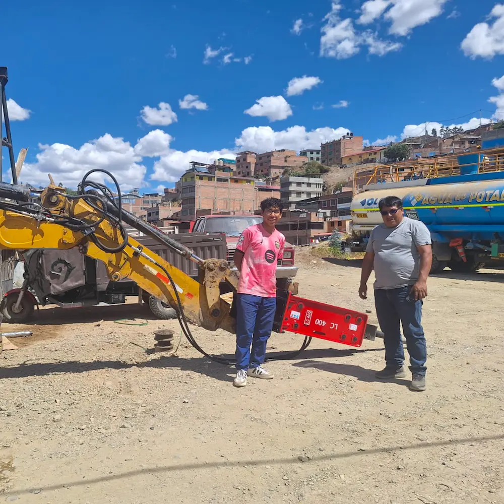Aplicado en excavación, asfaltos, demolición y apertura de zanjas