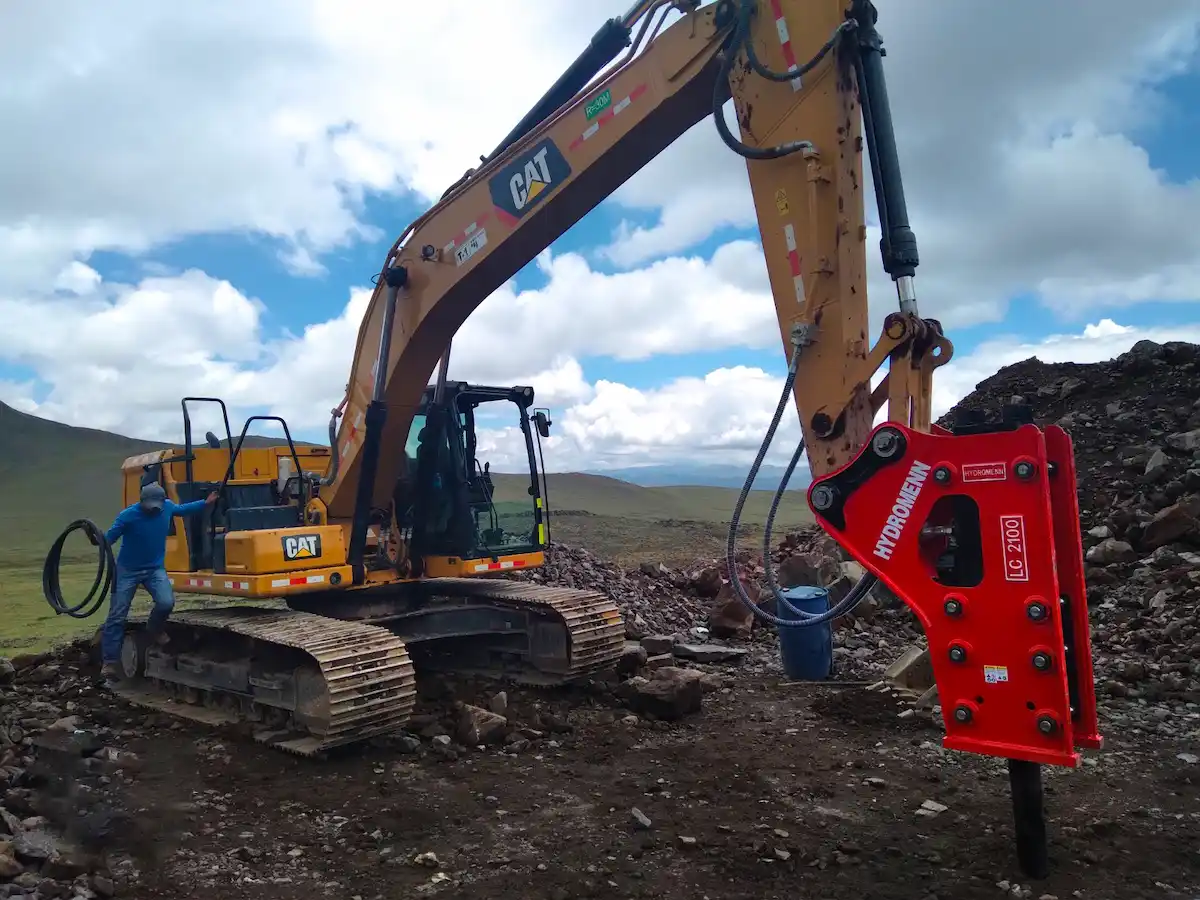 Aplicado en obras de alto impacto y proyectos de excavación pesada.