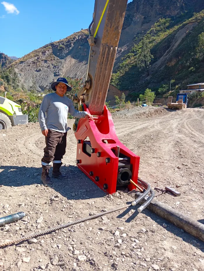 Aplicado en obras de alto impacto y proyectos de excavación pesada.